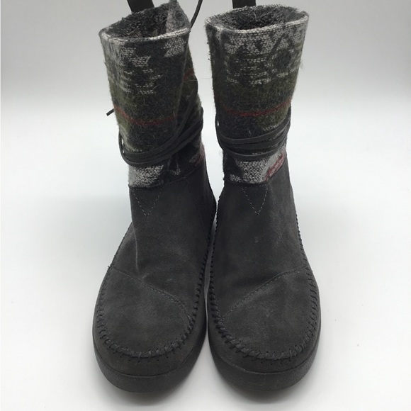 Tom’s Nepal Fleece lined Suede Boots - Picture 9 of 10